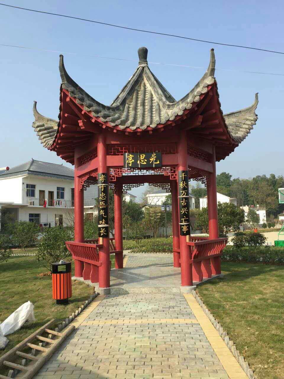 昆明水泥六角亭